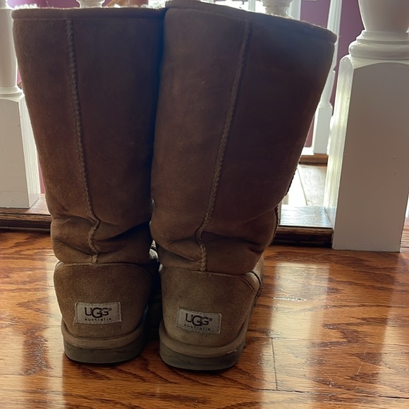 Classic tall camel Ugg boots, size 8 - Picture 3 of 6